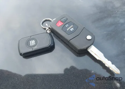 2013 Mazda Mazda3 I Sport from USA, damaged, VIN JM1BL1U73D1845230